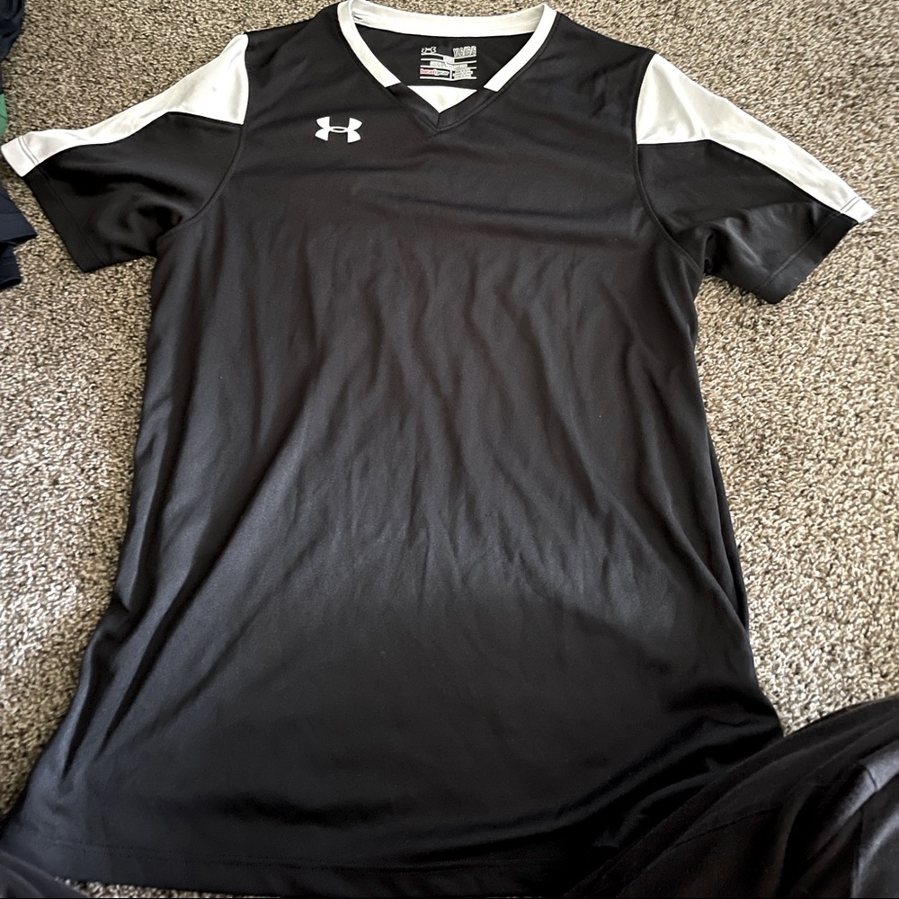 14/16 under armor  shirt
